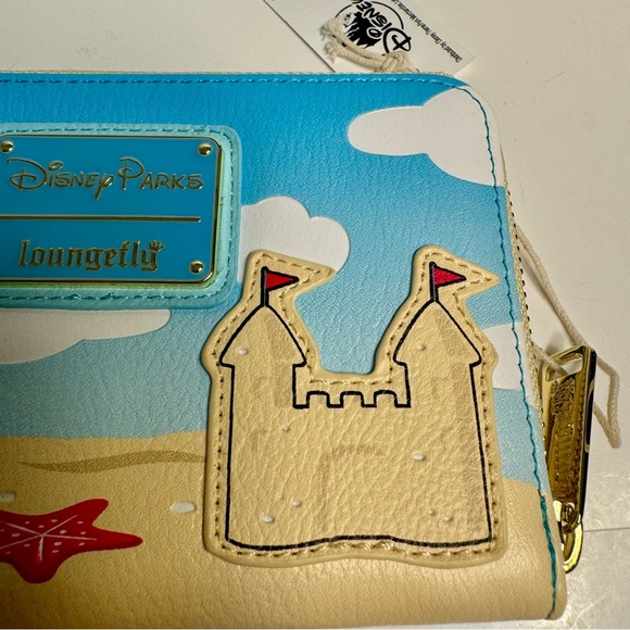 NWT. Disney Loungefly Lilo & Stitch Scrump Beach Scene Zip Around Wallet - Picture 9 of 16